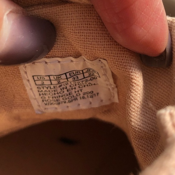 Gap Gold Metallic Fringe Girls Shoes - Picture 4 of 4